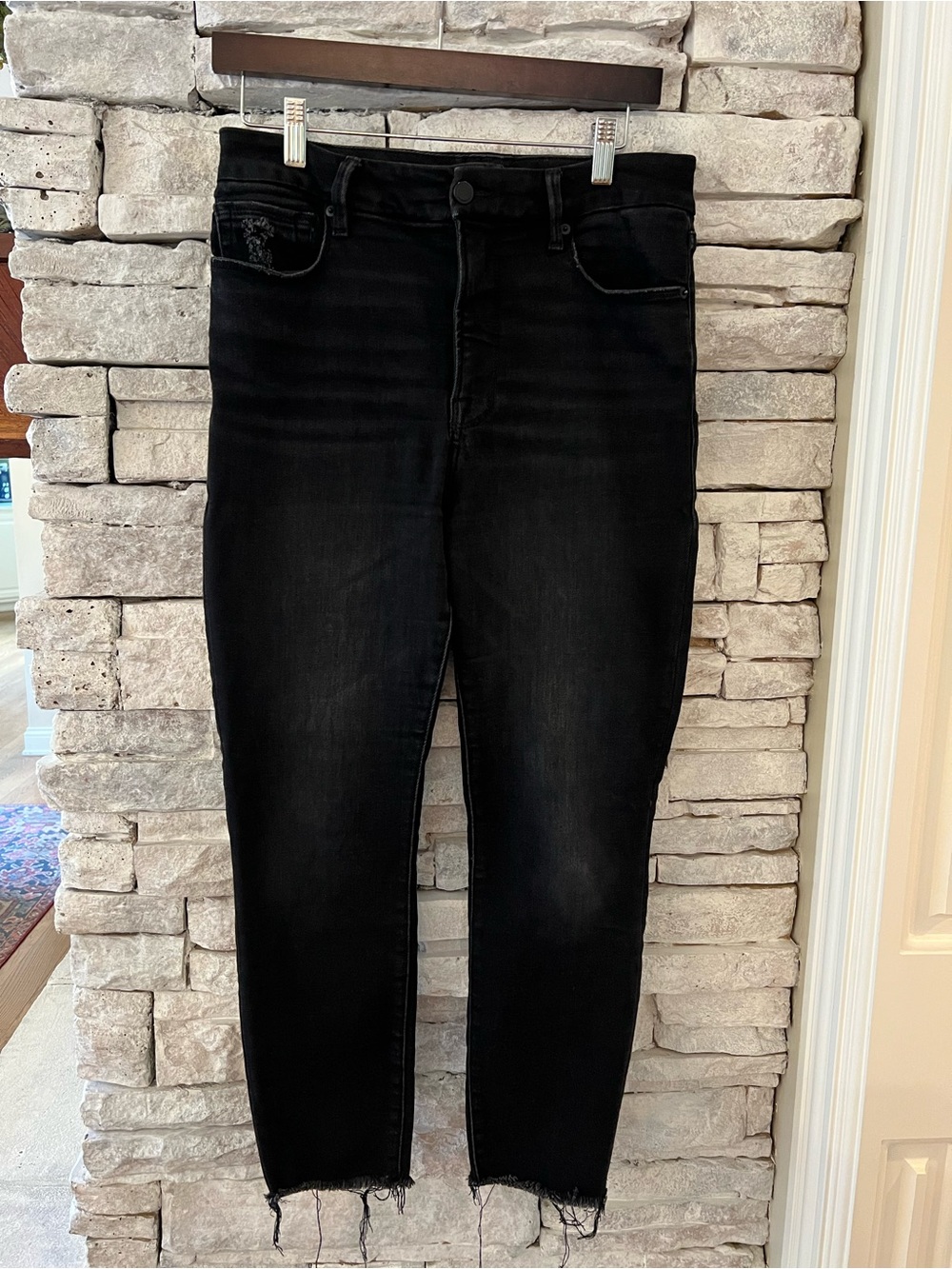 Good American Black High-Rise Skinny Jeans Size 29